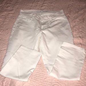 Old Navy White Capri Jeans